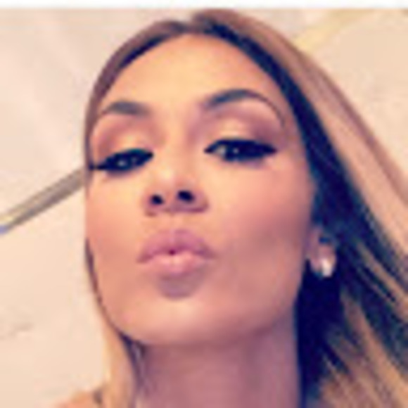 Meet your Posher, Liliana - Picture 1 of 1